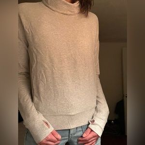 Lulu Lemon Active wear Sweatshirt